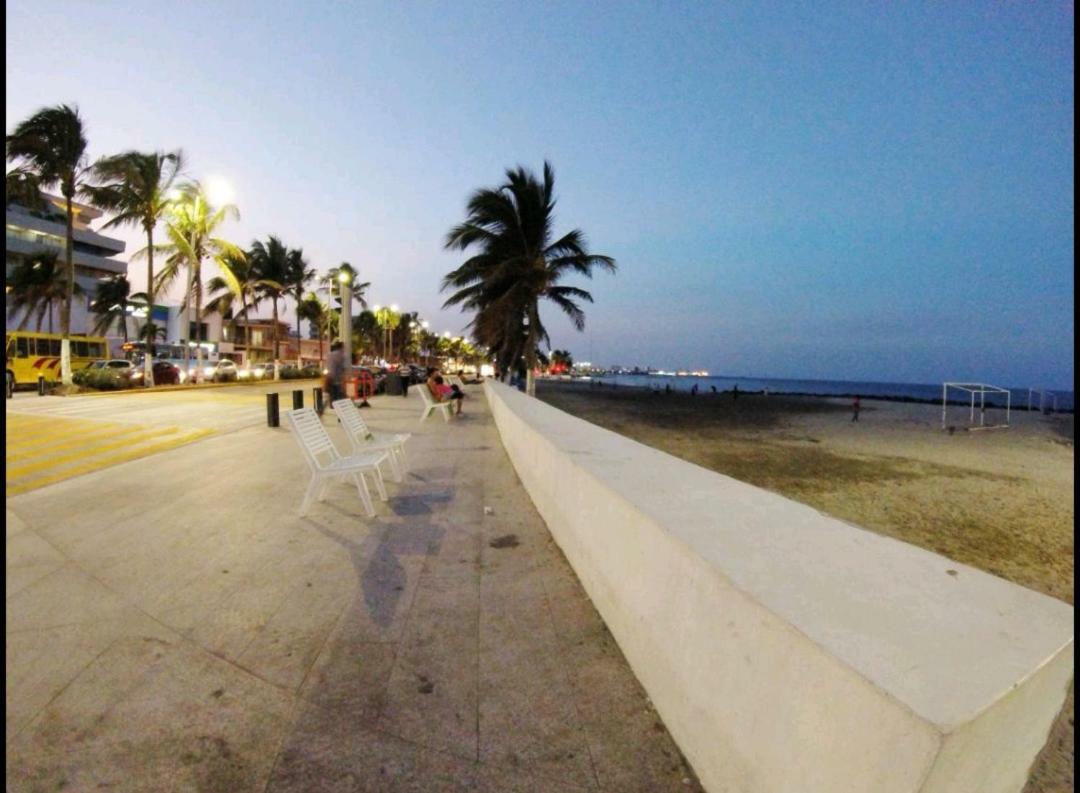 Departamento En Paseo Marti, A Una Cuadra Del Mar Y Del Cafe La Parroquia Apartamento Veracruz